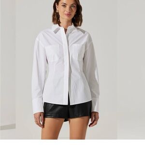 White Women's Button-Up Shirt